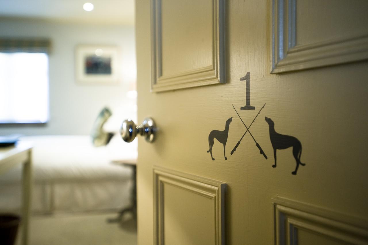 The Greyhound On The Test Hotel Stockbridge Kültér fotó